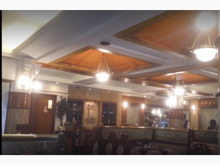 Hotel Ganesh Palace Мумбай Екстериор снимка