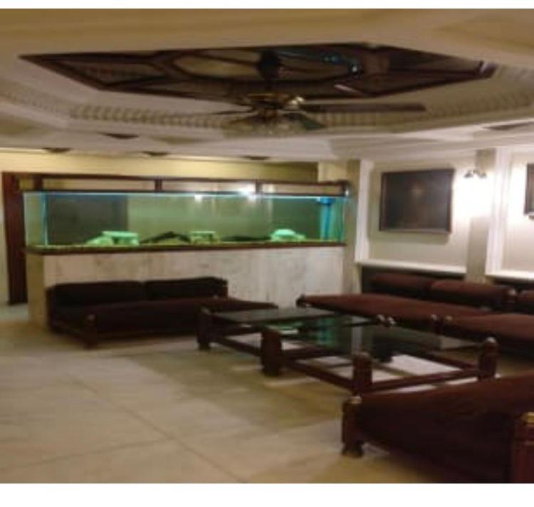 Hotel Ganesh Palace Мумбай Екстериор снимка